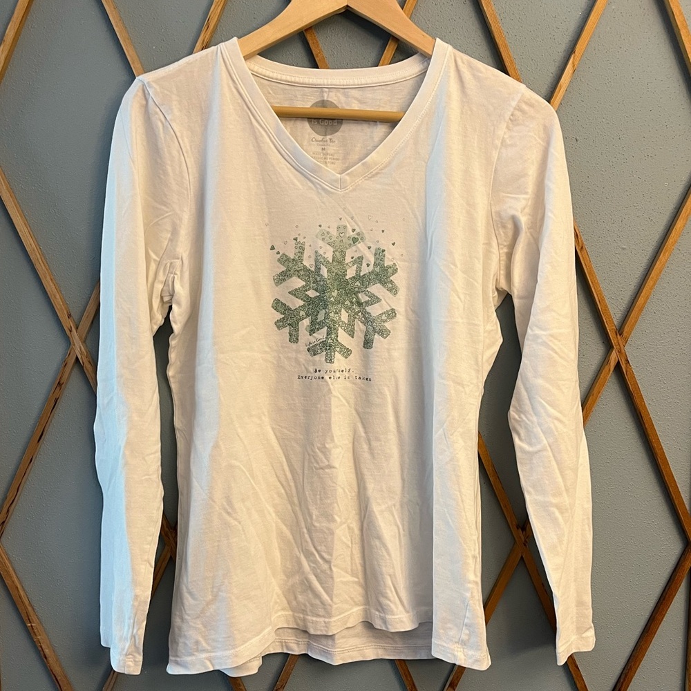 Women's White Long-Sleeve V-Neck Top with Green Snowflake Graphic